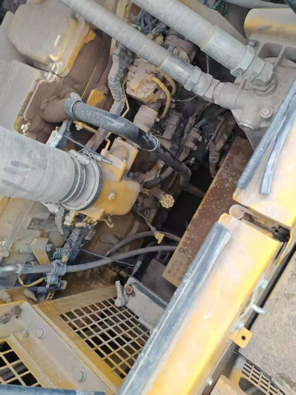 Used Caterpillar CAT 395 Ultra-Large Hydraulic Excavator – Only 606 Hours