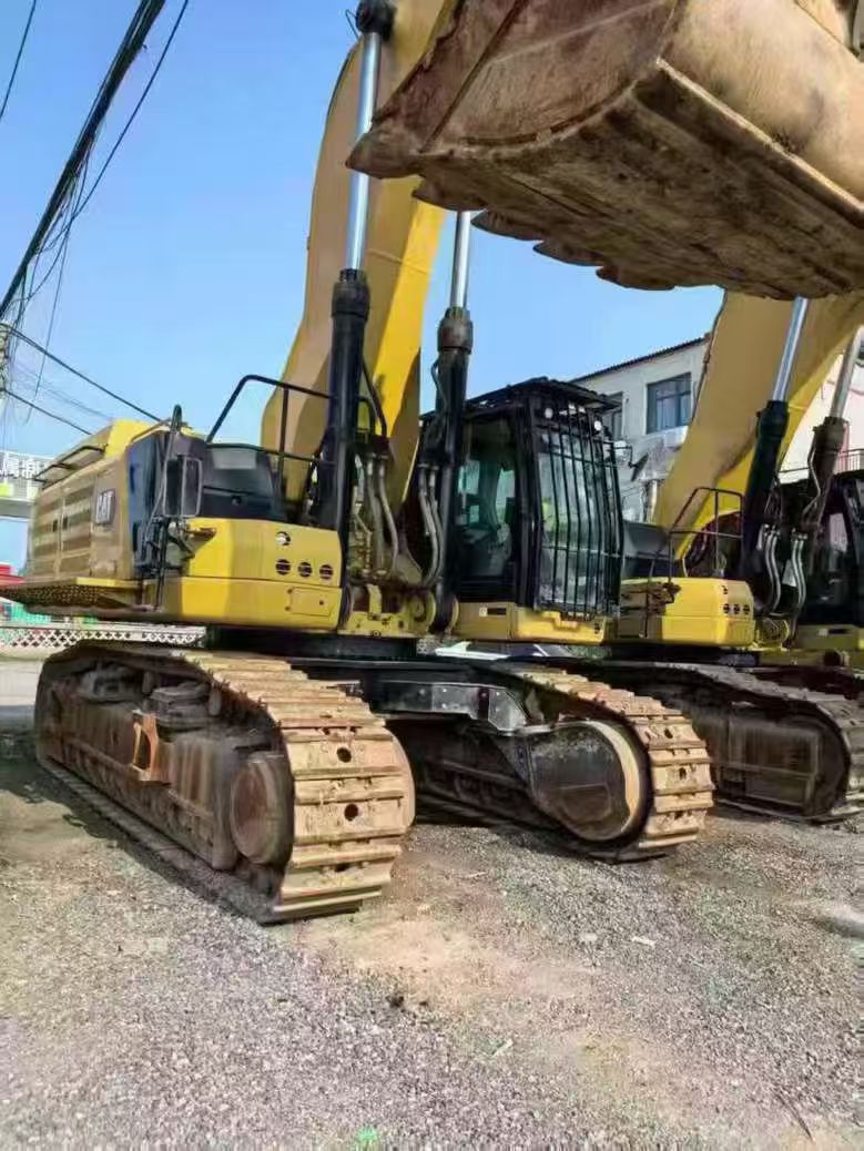 Used Caterpillar CAT 395 Ultra-Large Hydraulic Excavator – Only 606 Hours