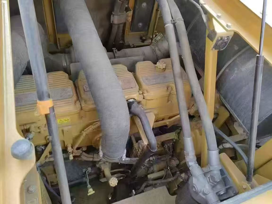 Used Caterpillar CAT 395 Ultra-Large Hydraulic Excavator – Only 606 Hours