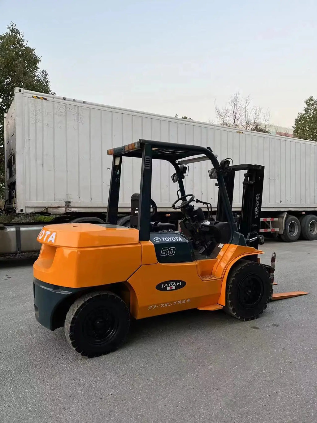 Used Toyota 5-Ton Diesel Forklift 2020 – Japan Import, 3-Stage Mast, 1876 Hours