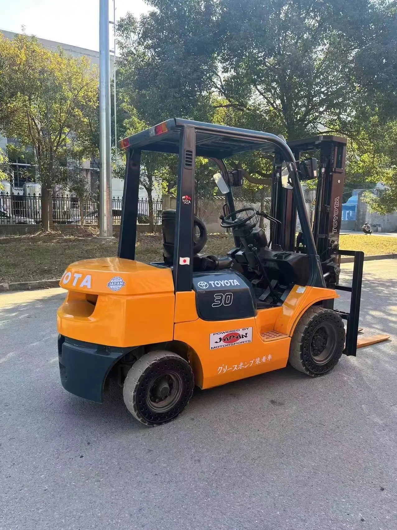Used Toyota 3-Ton Diesel Forklift 2019 – Japan Import, 3-Stage Mast, 2879 Hours