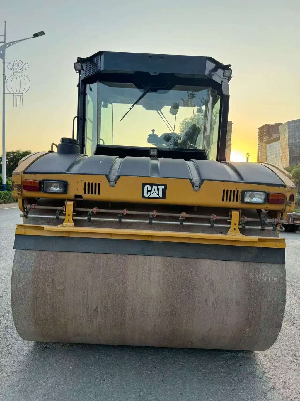 Used Caterpillar CAT CB64B Tandem Vibratory Roller 2016