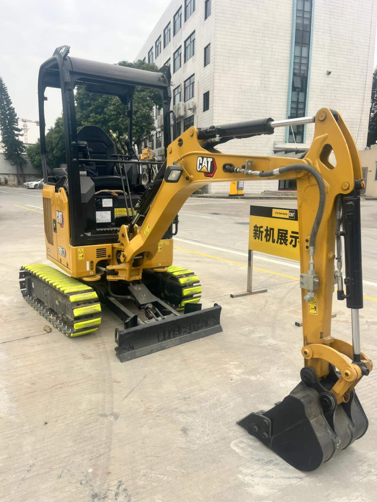 Used Caterpillar CAT 301.7 Micro Crawler Excavator – Only 1500 Hours