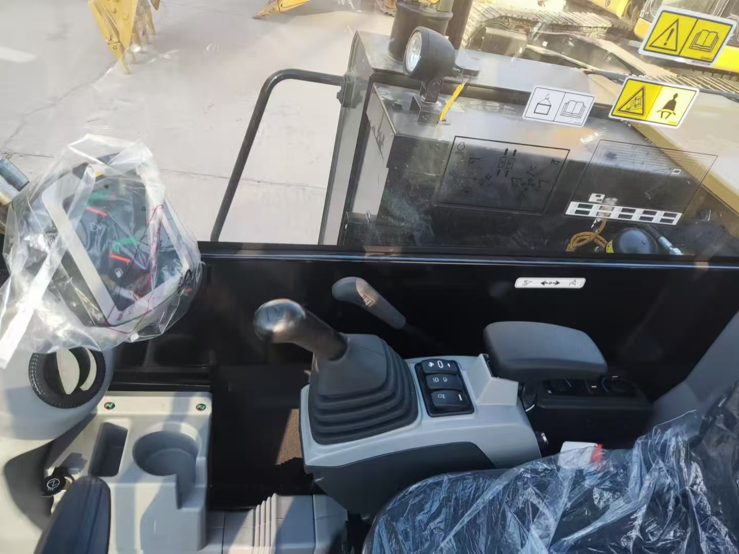 Used Caterpillar CAT 305.5 Mini Crawler Excavator – Only ~1200 Hours
