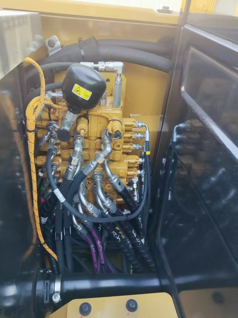 Used Caterpillar CAT 305.5 Mini Crawler Excavator – Only ~1200 Hours
