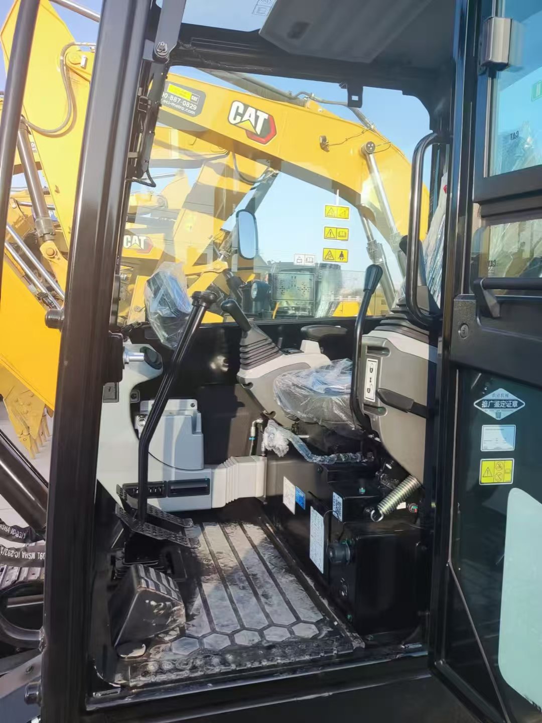 Used Caterpillar CAT 305.5 Mini Crawler Excavator – Only ~1200 Hours